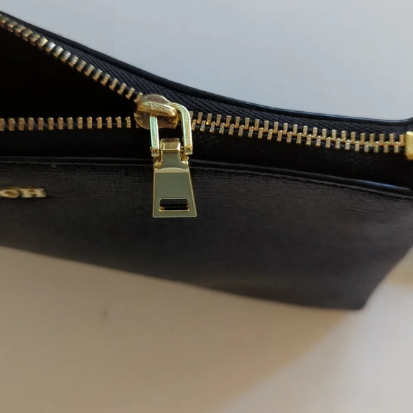 Coach Black Leather Casual Basic Crossbody Bag - Picture 9 of 10